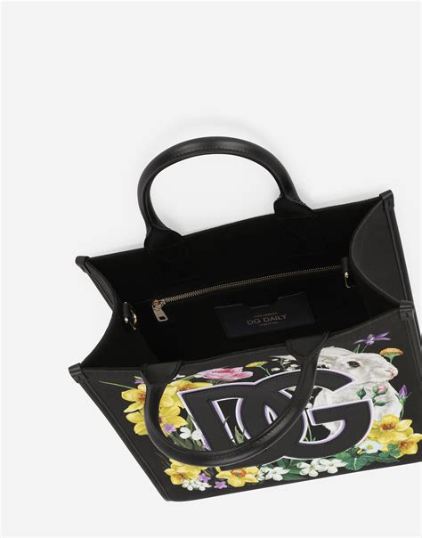 dolce and gabbana dg daily shopper.